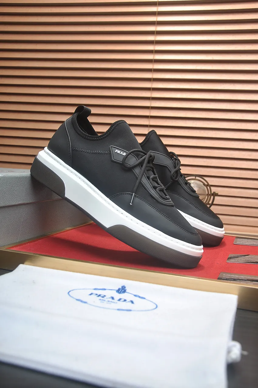 Men's shoes 💰580💶【PRADA】Top original, new season, high quality original goods, top imported calfskin with original imported glue, imported cowhide inside with original cowhide feet, original outsole! Quality guaranteed! Code 38-45 (45 customized)